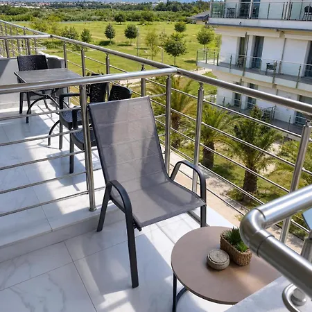 Delfini Bojana Apartament *
